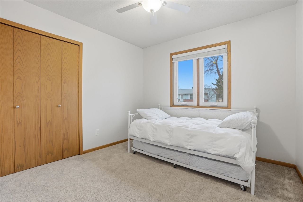 890 Prairie Ridge Road North Liberty IA 52317