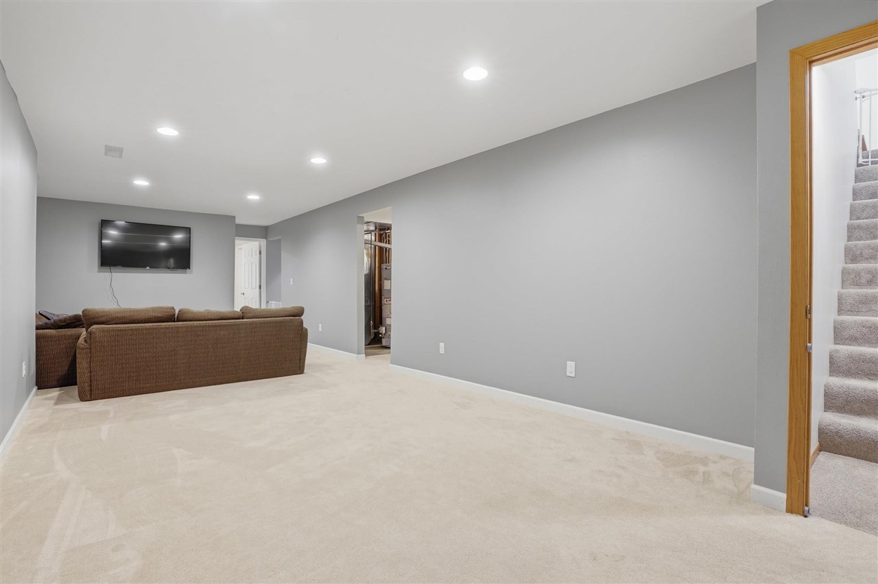 890 Prairie Ridge Road North Liberty IA 52317
