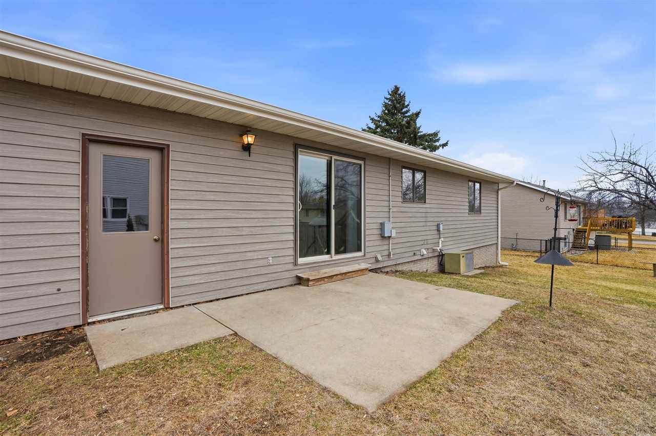 890 Prairie Ridge Road North Liberty IA 52317
