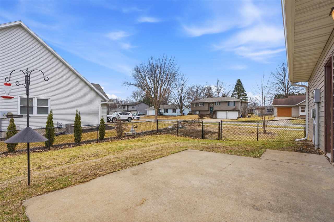 890 Prairie Ridge Road North Liberty IA 52317