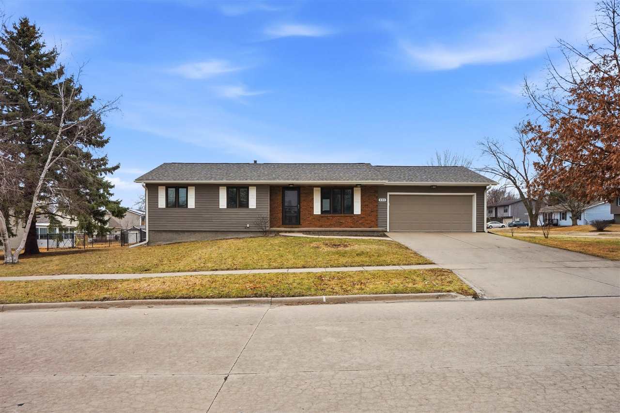890 Prairie Ridge Road North Liberty IA 52317