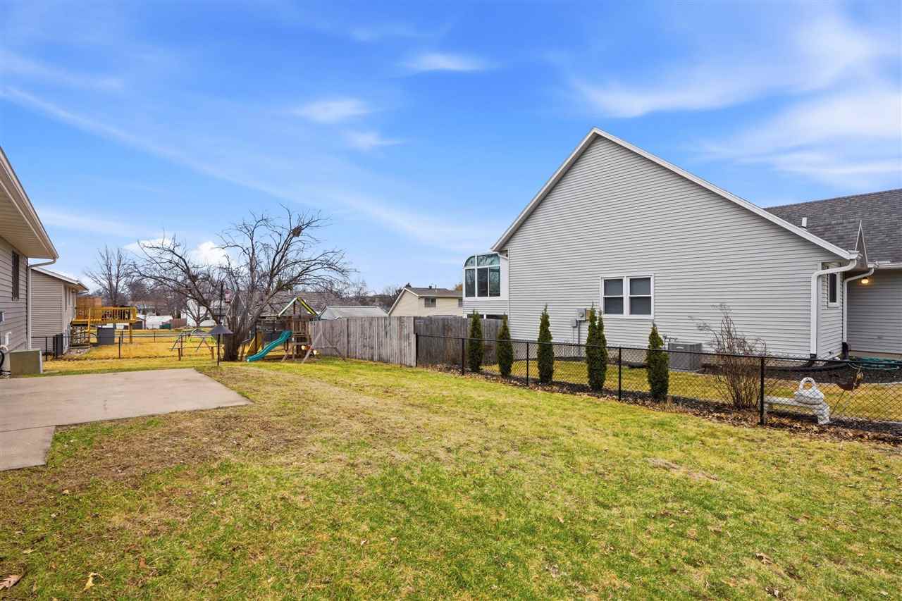 890 Prairie Ridge Road North Liberty IA 52317
