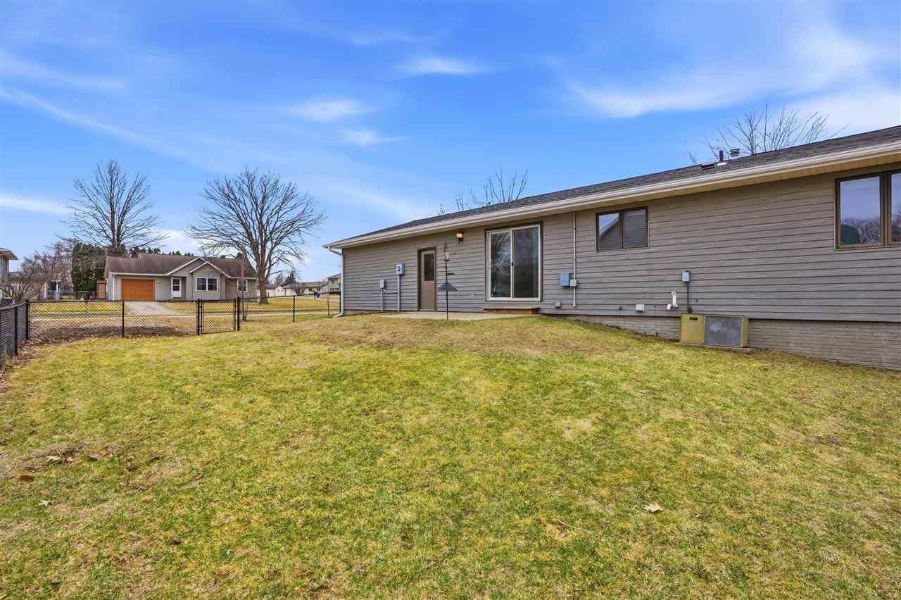 890 Prairie Ridge Road North Liberty IA 52317
