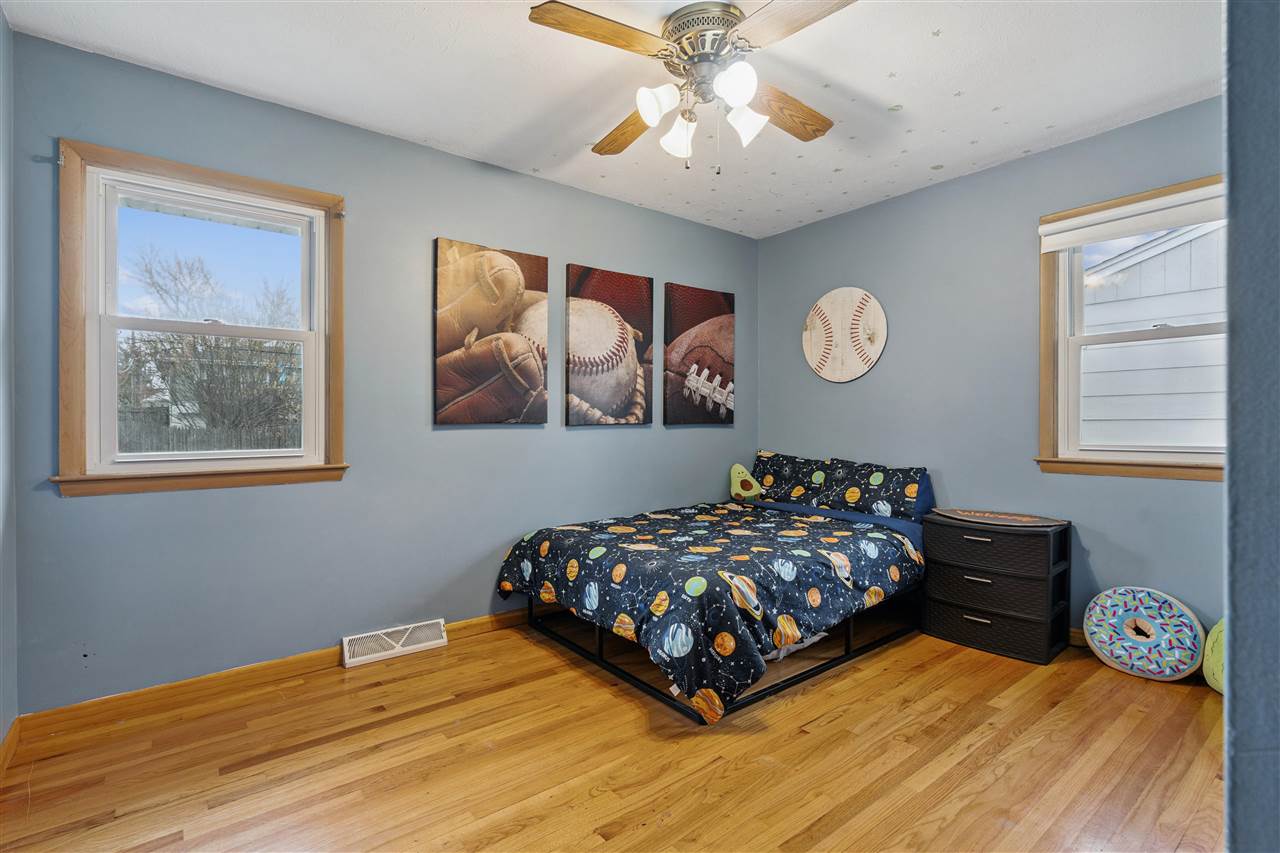 50 27th Avenue Drive SW Cedar Rapids IA 52404