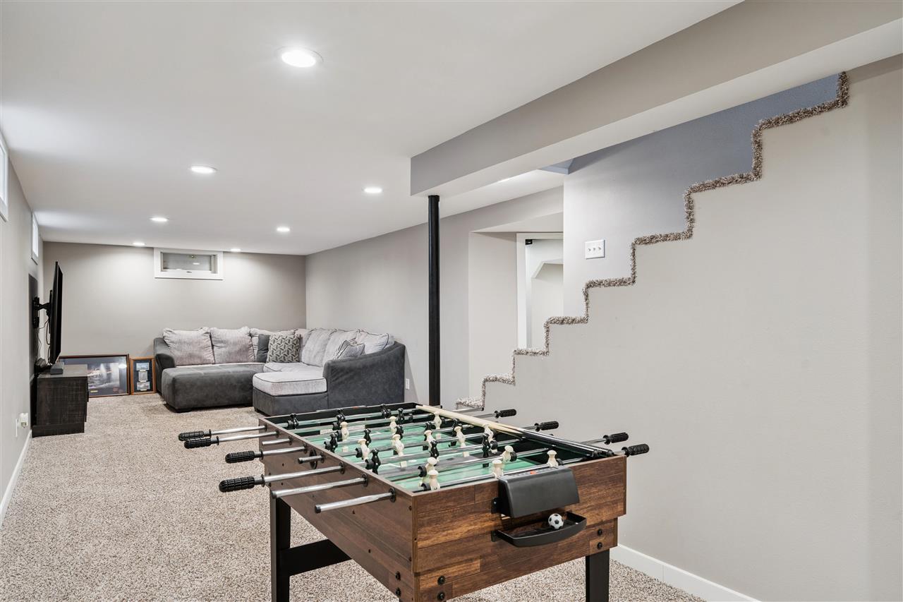 50 27th Avenue Drive SW Cedar Rapids IA 52404