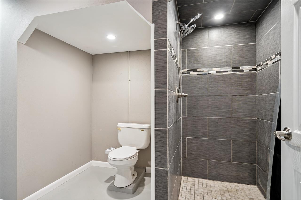 50 27th Avenue Drive SW Cedar Rapids IA 52404