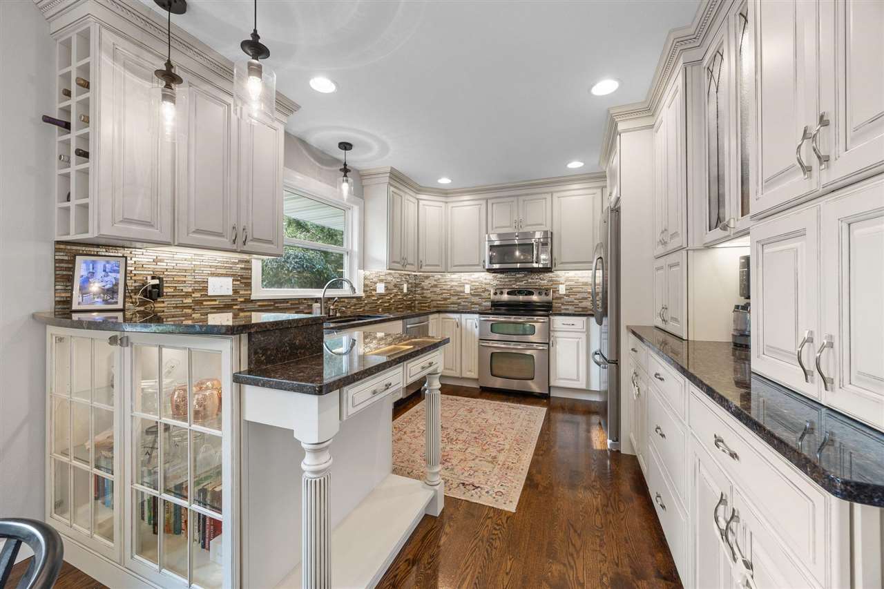 7104 Brentwood Drive NE Cedar Rapids IA 52402