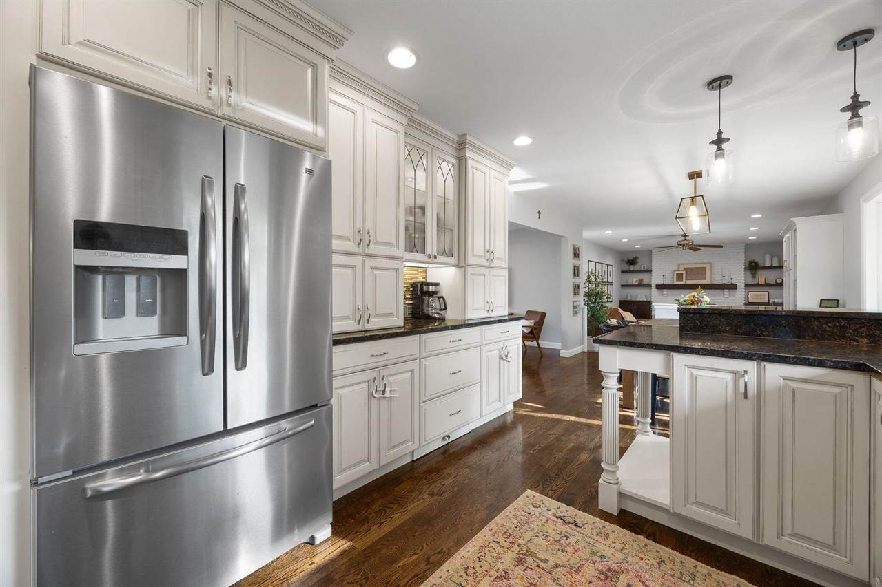 7104 Brentwood Drive NE Cedar Rapids IA 52402