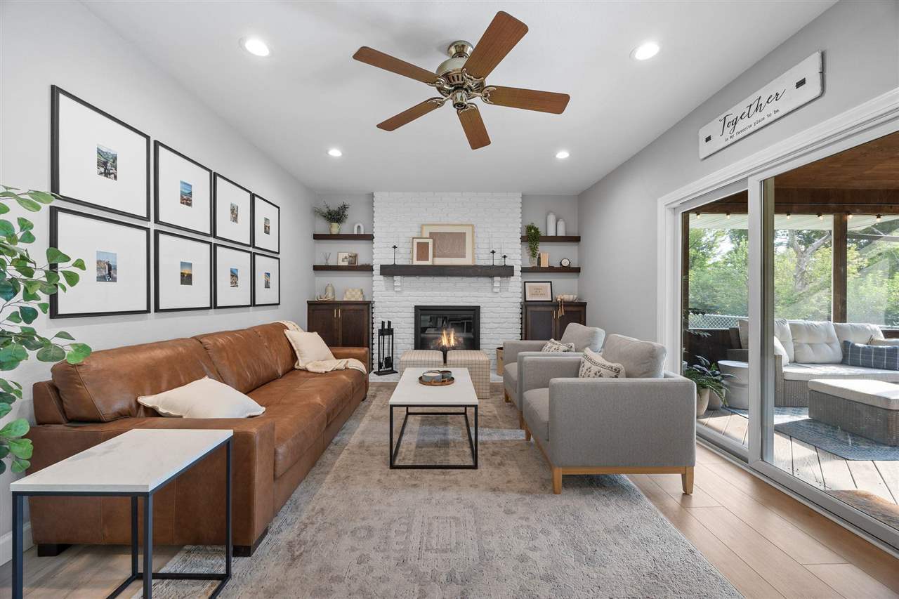 7104 Brentwood Drive NE Cedar Rapids IA 52402