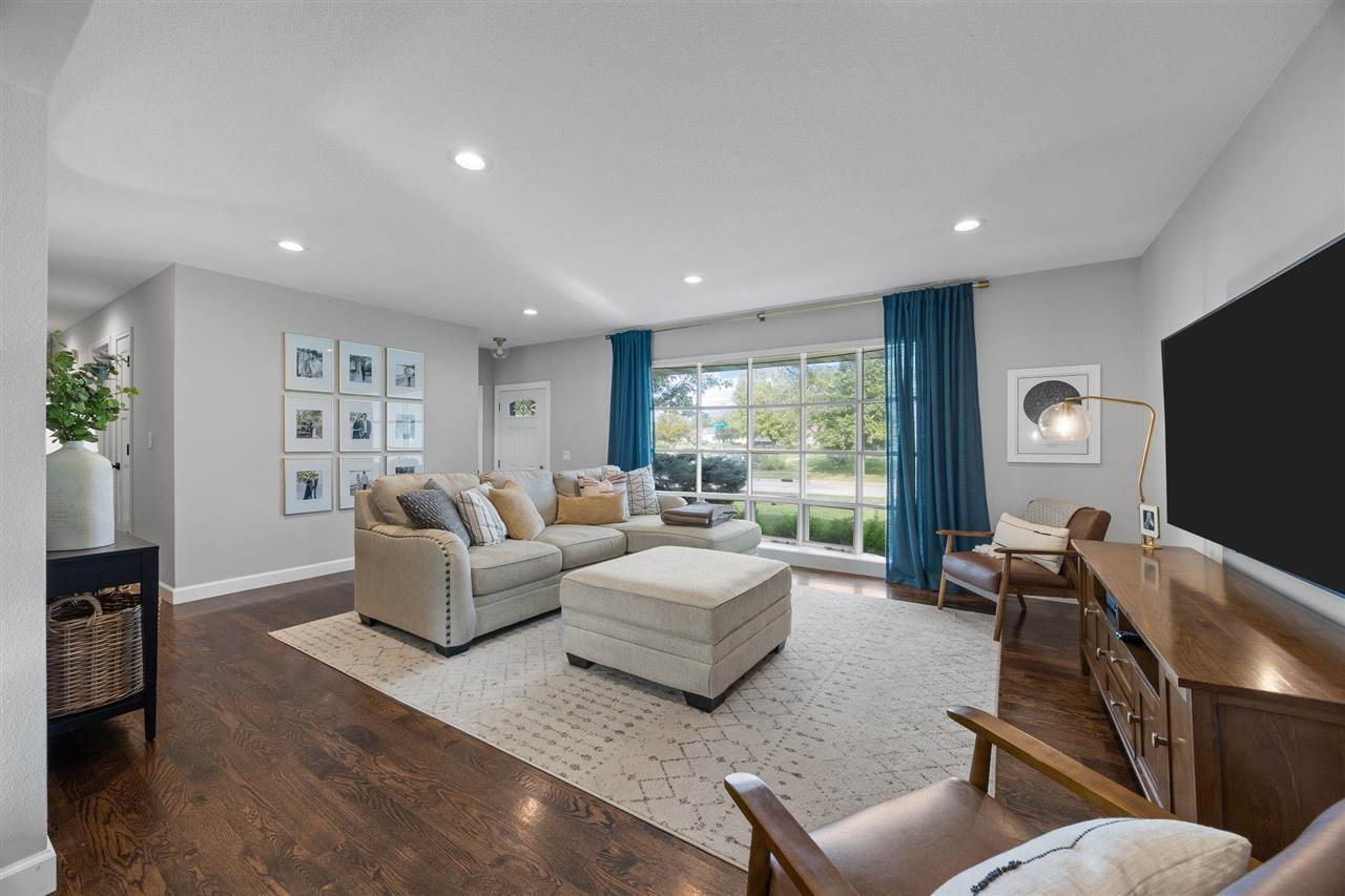 7104 Brentwood Drive NE Cedar Rapids IA 52402