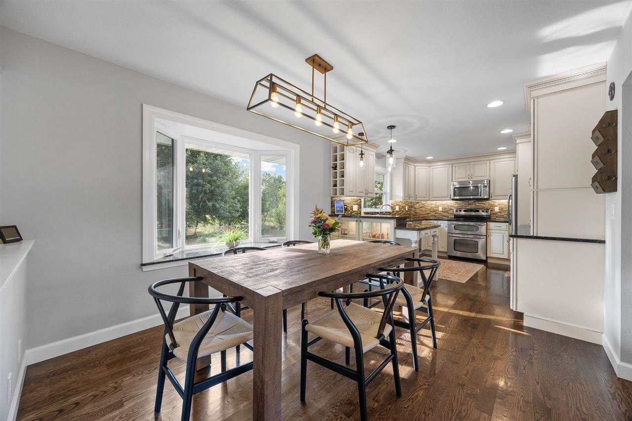 7104 Brentwood Drive NE Cedar Rapids IA 52402