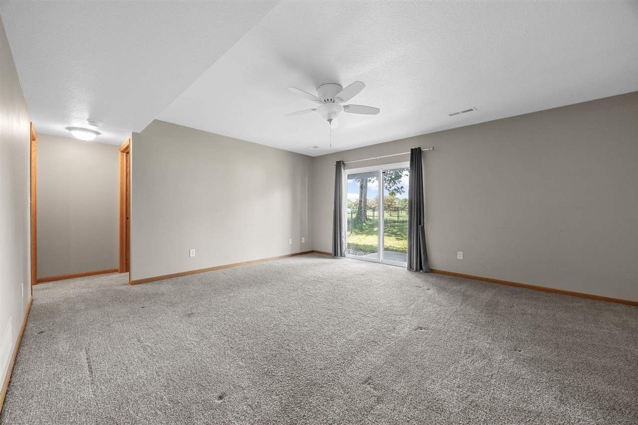 95 Vandello Drive North Liberty IA 52317