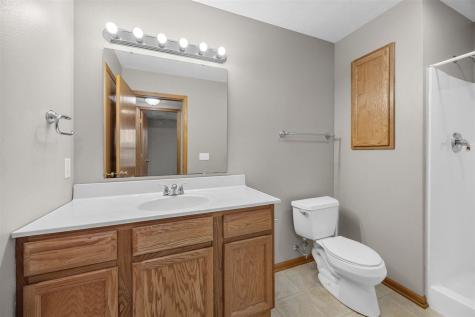 95 Vandello Drive North Liberty IA 52317