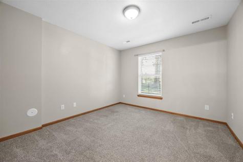 95 Vandello Drive North Liberty IA 52317