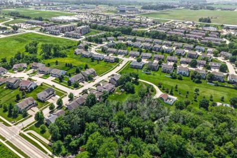 95 Vandello Drive North Liberty IA 52317