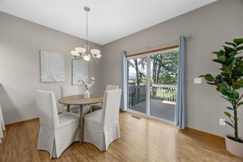 95 Vandello Drive North Liberty IA 52317