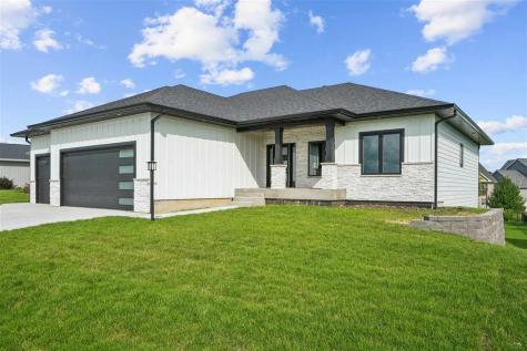 4177 Buckingham Lane Iowa City IA 52245