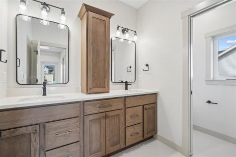 4177 Buckingham Lane Iowa City IA 52245