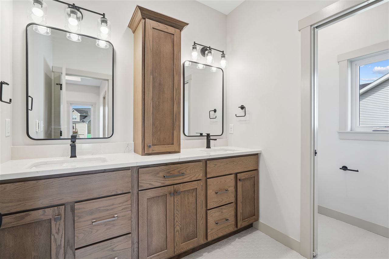 4177 Buckingham Lane Iowa City IA 52245