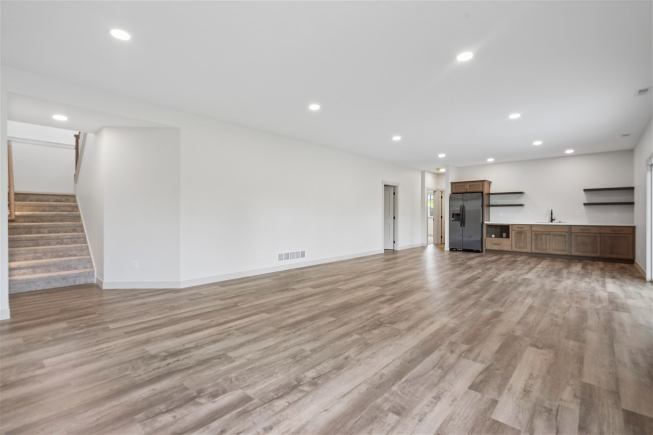 4177 Buckingham Lane Iowa City IA 52245