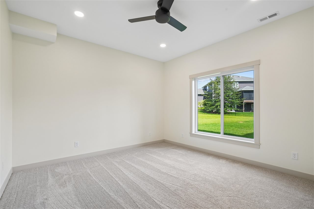 4177 Buckingham Lane Iowa City IA 52245
