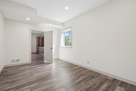 4177 Buckingham Lane Iowa City IA 52245