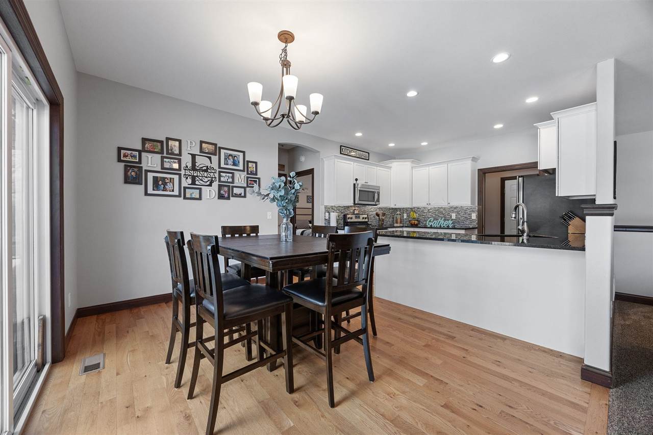 465 Oak Park Circle Marion IA 52302