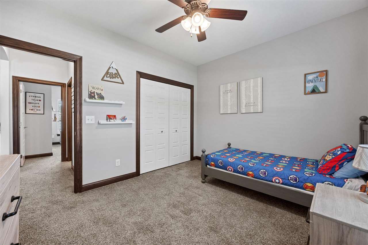 465 Oak Park Circle Marion IA 52302