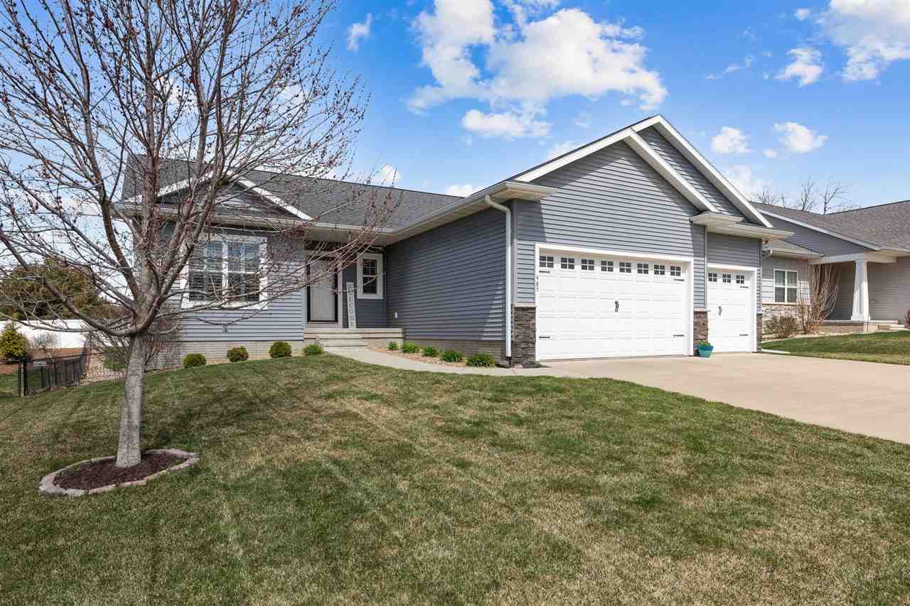 465 Oak Park Circle Marion IA 52302