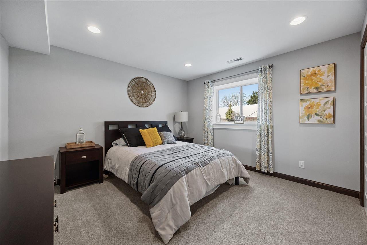 465 Oak Park Circle Marion IA 52302