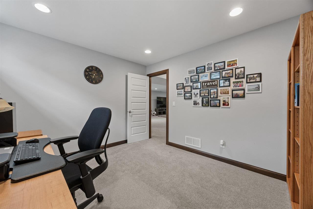 465 Oak Park Circle Marion IA 52302
