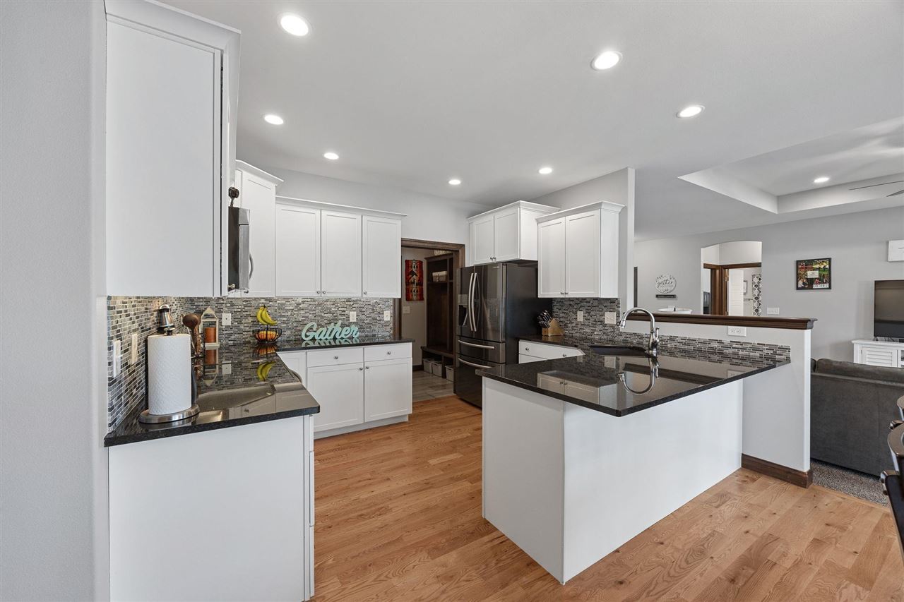465 Oak Park Circle Marion IA 52302