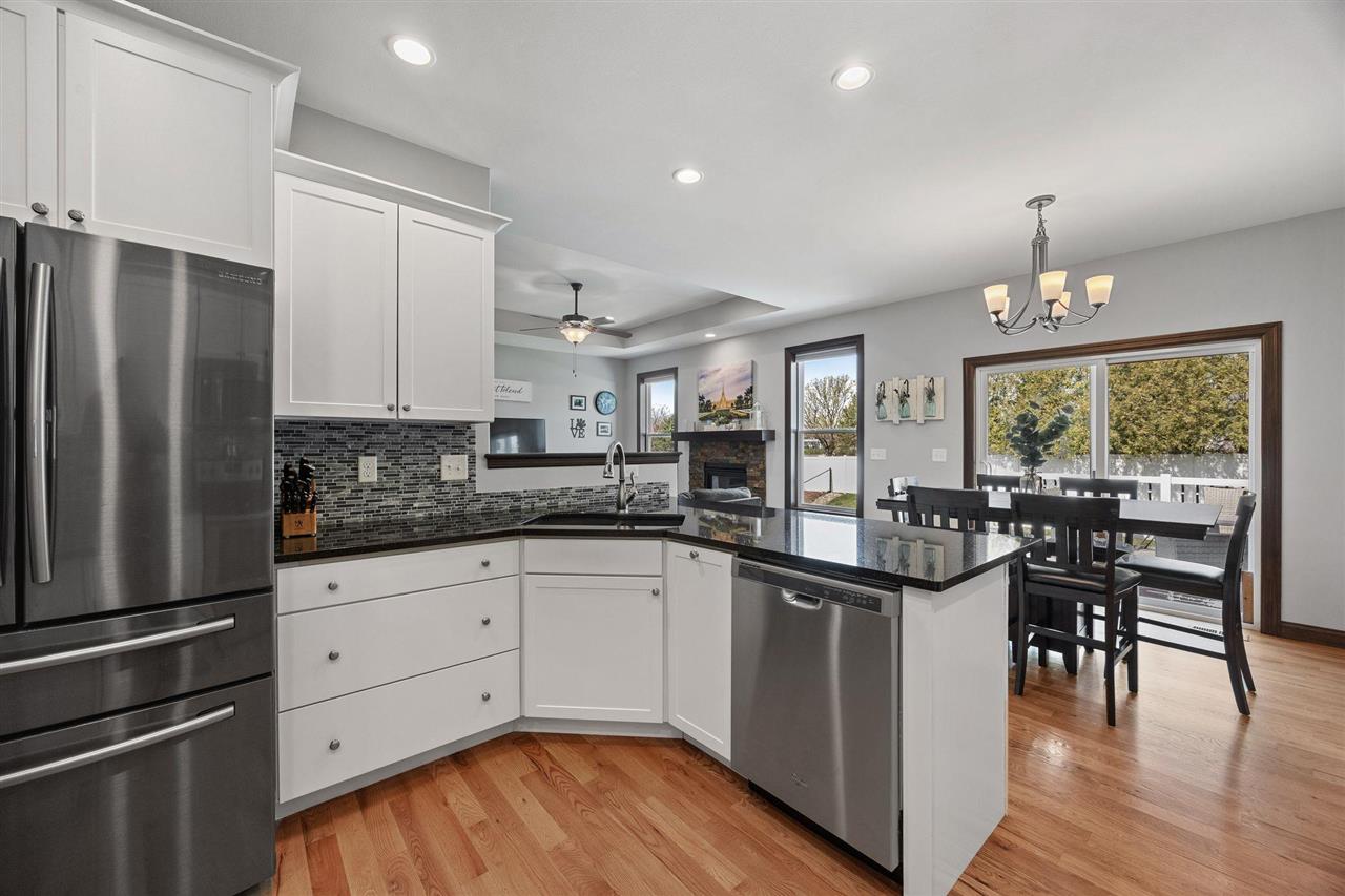 465 Oak Park Circle Marion IA 52302