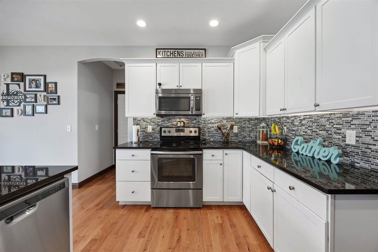 465 Oak Park Circle Marion IA 52302