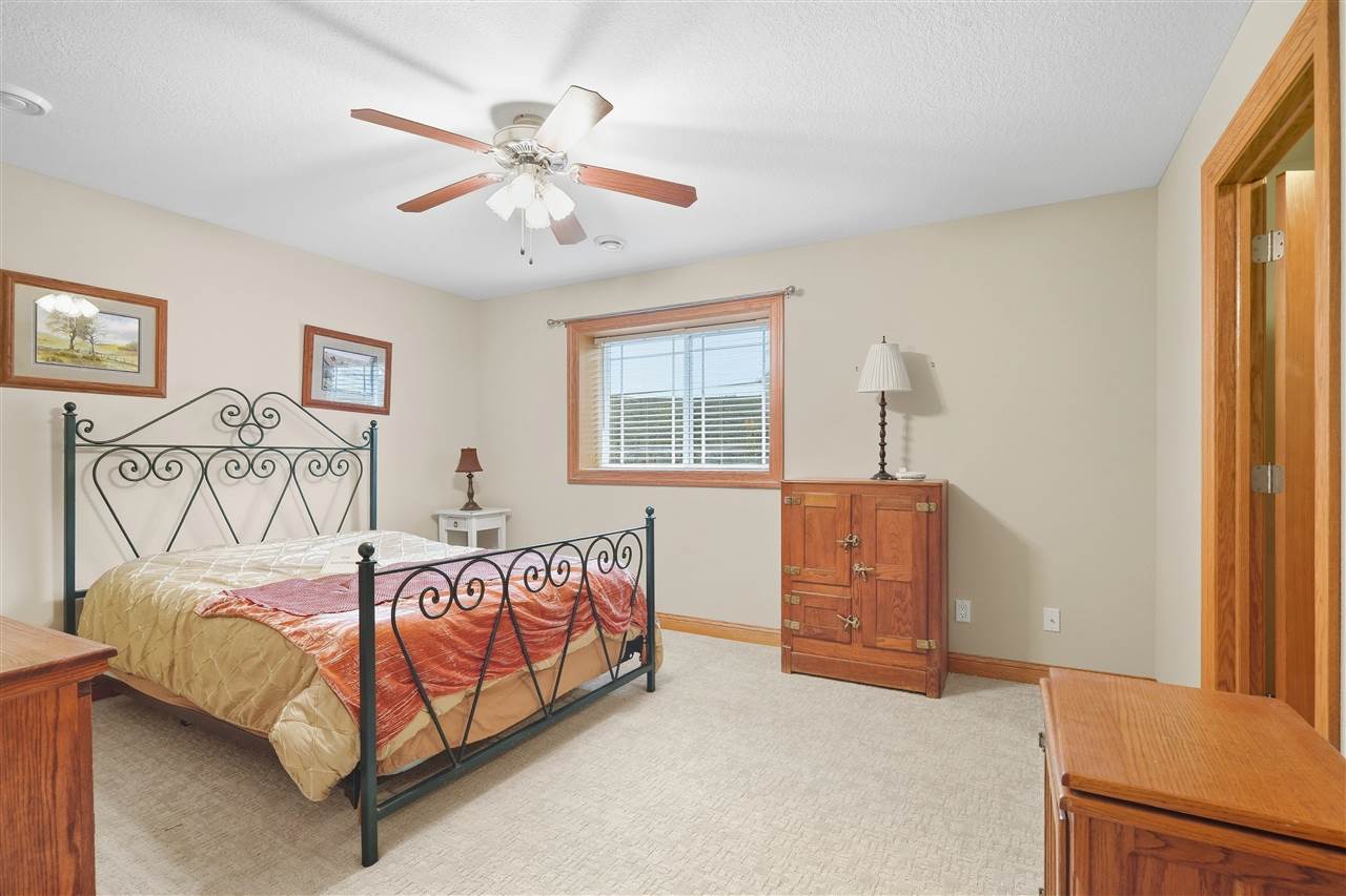 2050 Rosewood Ridge Drive Marion IA 52302