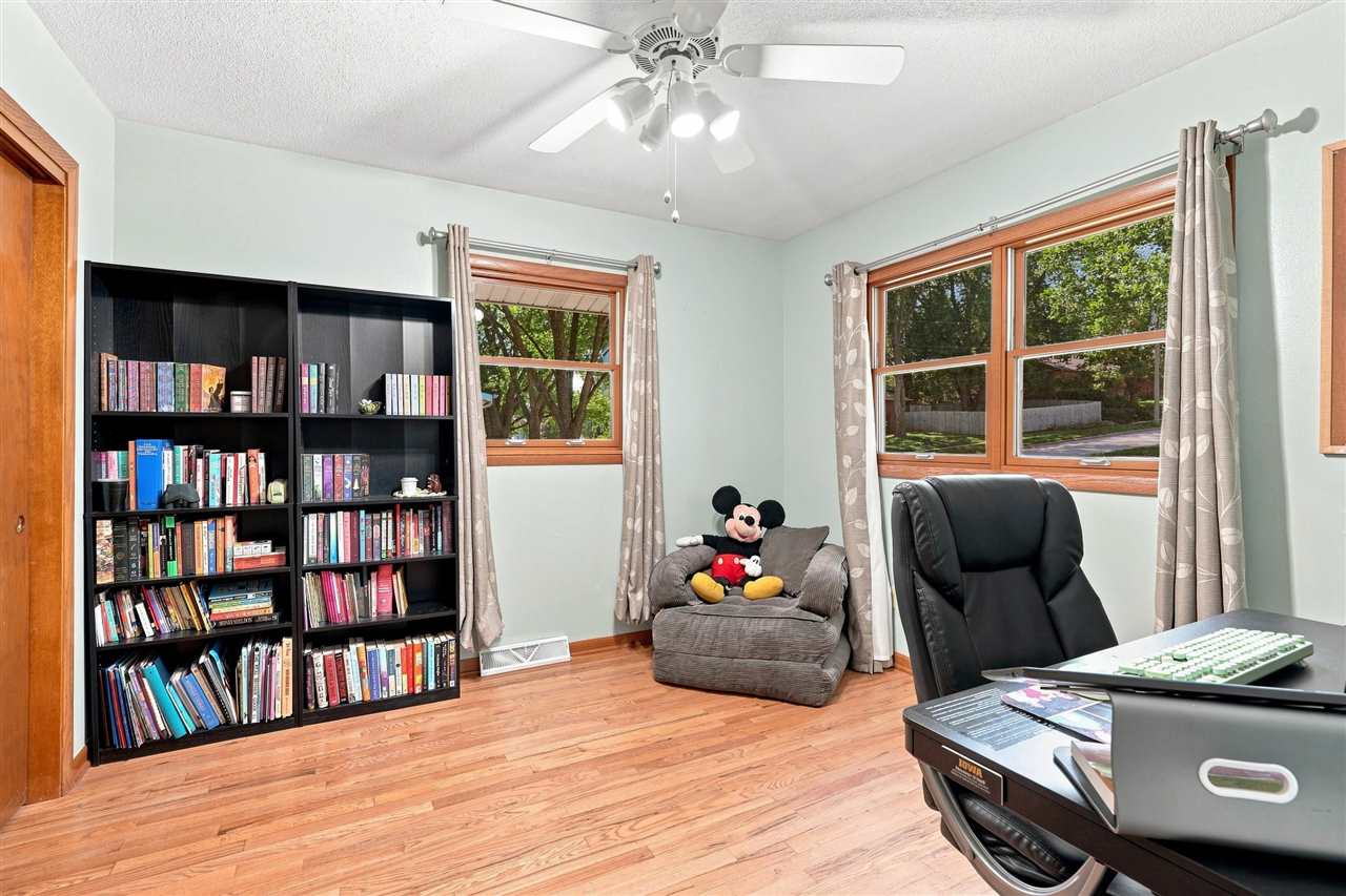 218 Shrader Road Iowa City IA 52245