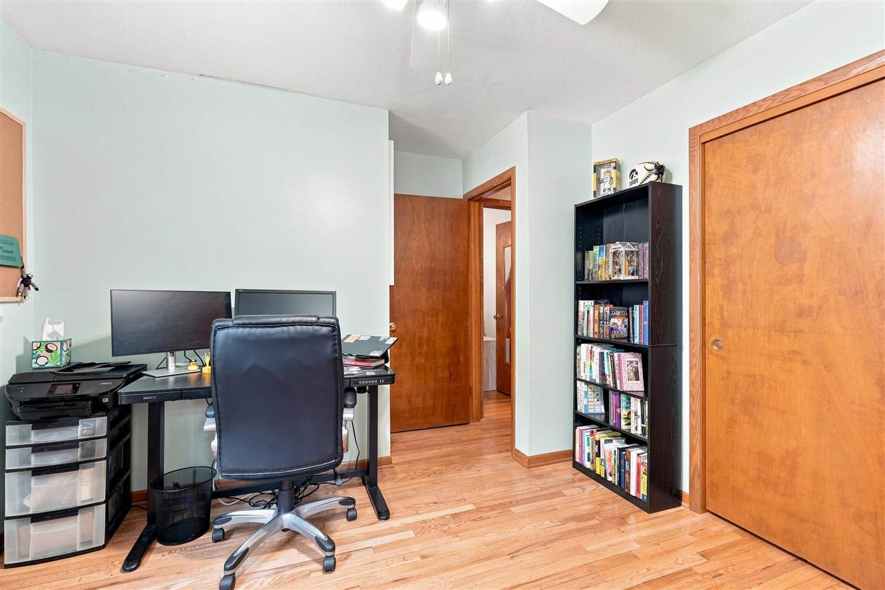 218 Shrader Road Iowa City IA 52245