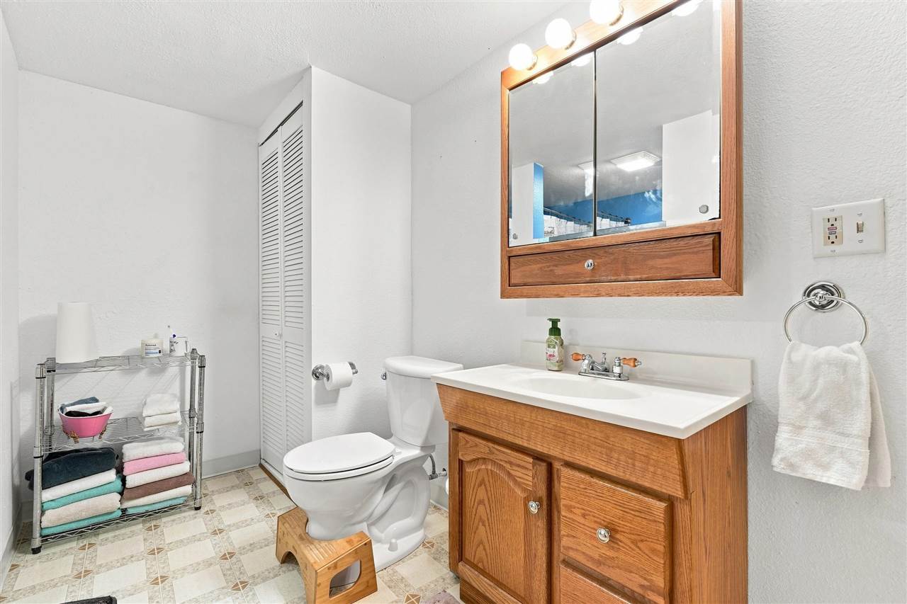 218 Shrader Road Iowa City IA 52245