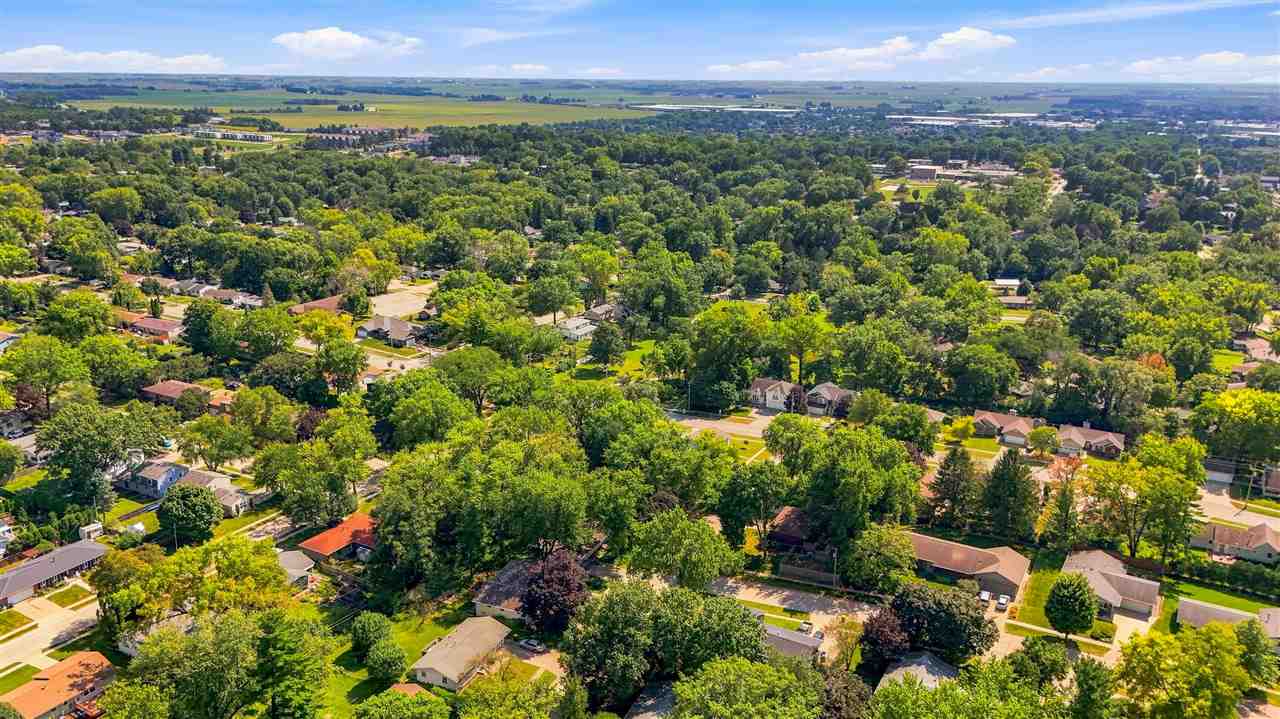 218 Shrader Road Iowa City IA 52245