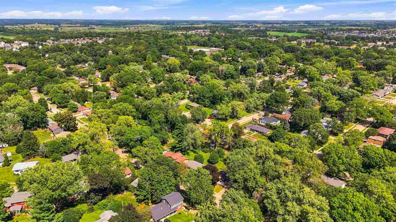 218 Shrader Road Iowa City IA 52245