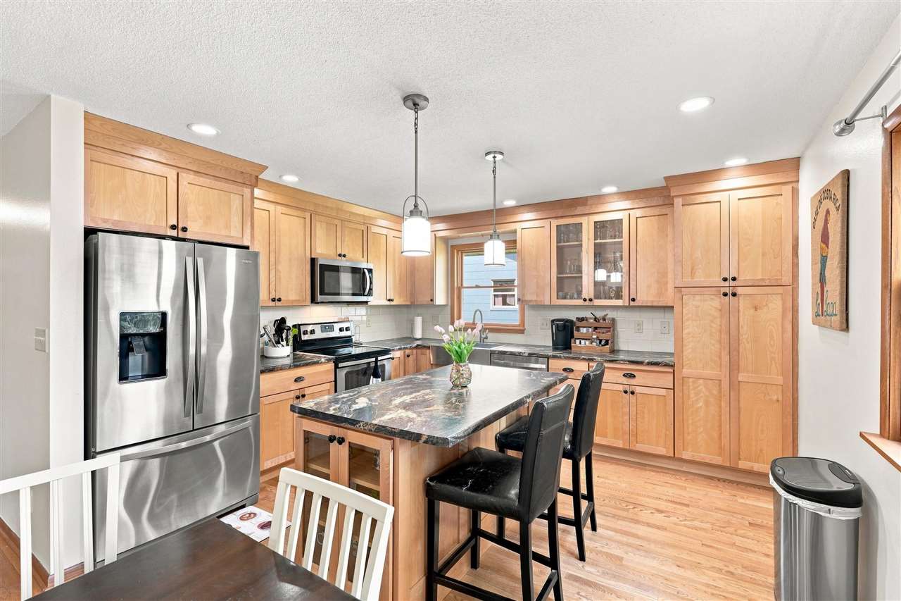 218 Shrader Road Iowa City IA 52245