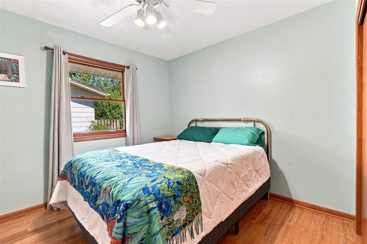 218 Shrader Road Iowa City IA 52245