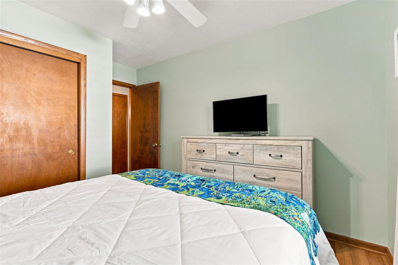 218 Shrader Road Iowa City IA 52245