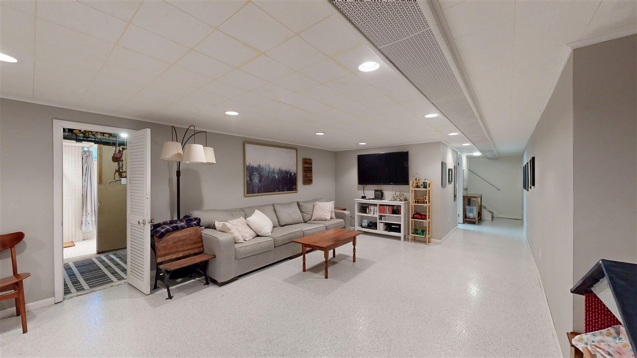 1508 Glendale Road Iowa City IA 52245
