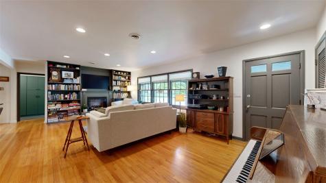 1508 Glendale Road Iowa City IA 52245