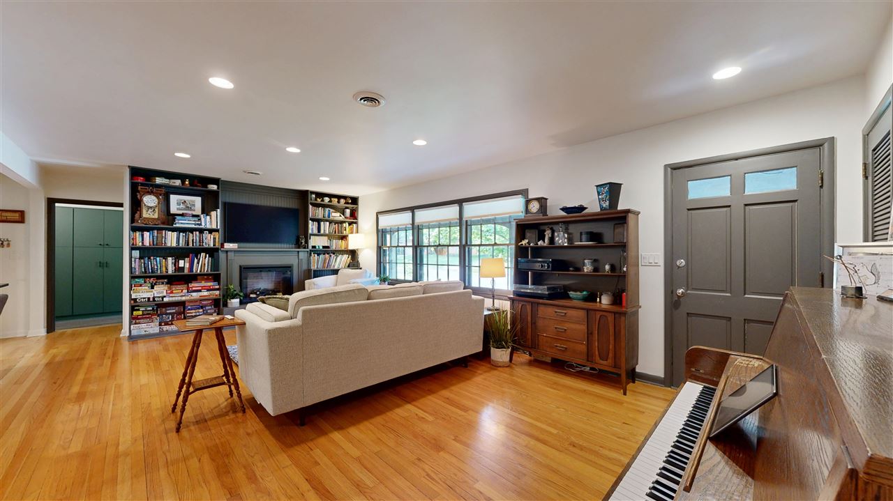 1508 Glendale Road Iowa City IA 52245