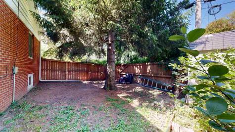 1508 Glendale Road Iowa City IA 52245