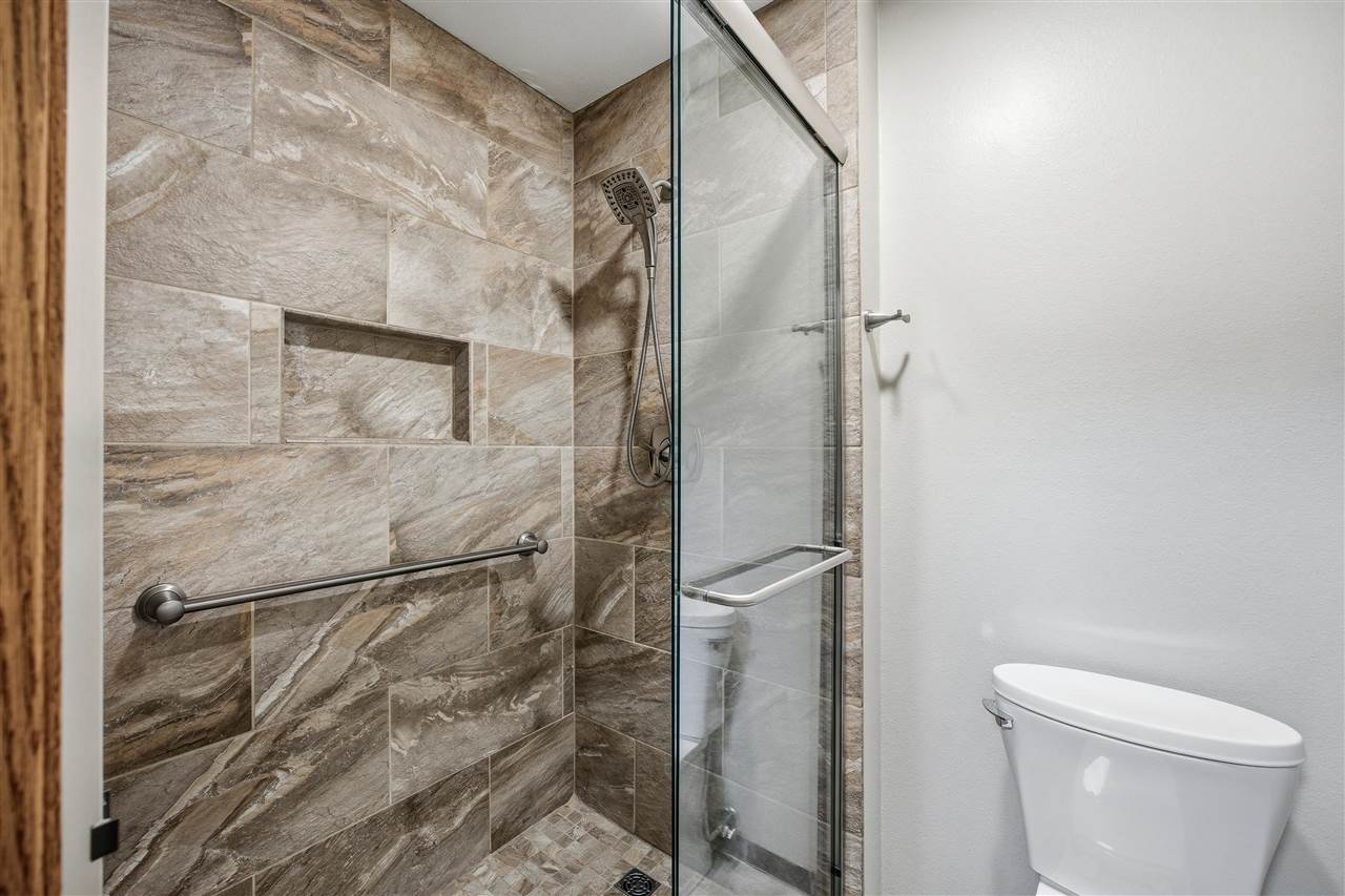 618 Stuart Court Iowa City IA 52245