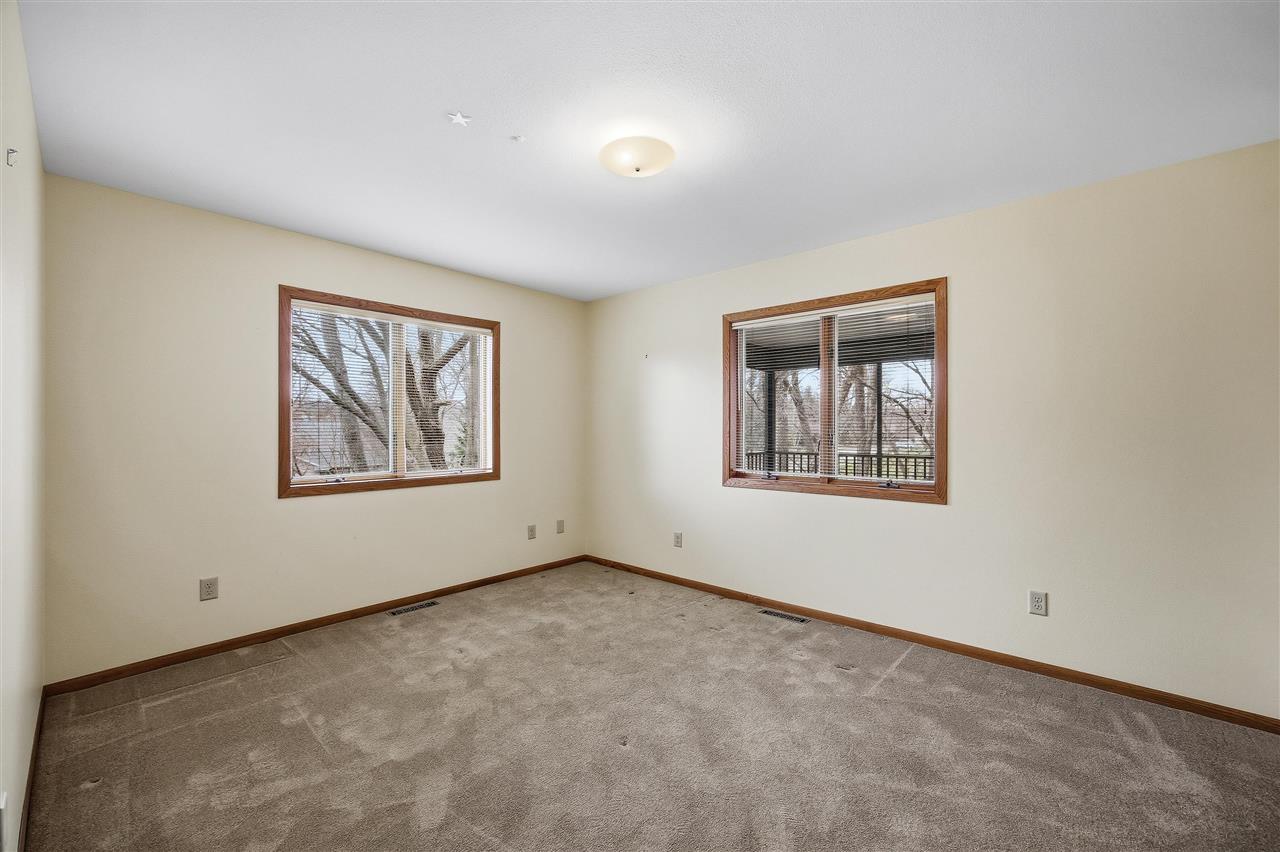 618 Stuart Court Iowa City IA 52245
