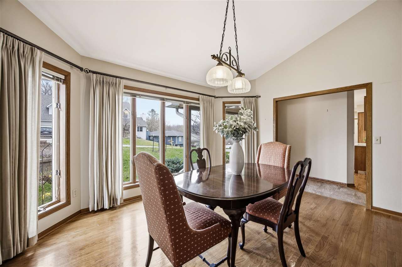 618 Stuart Court Iowa City IA 52245